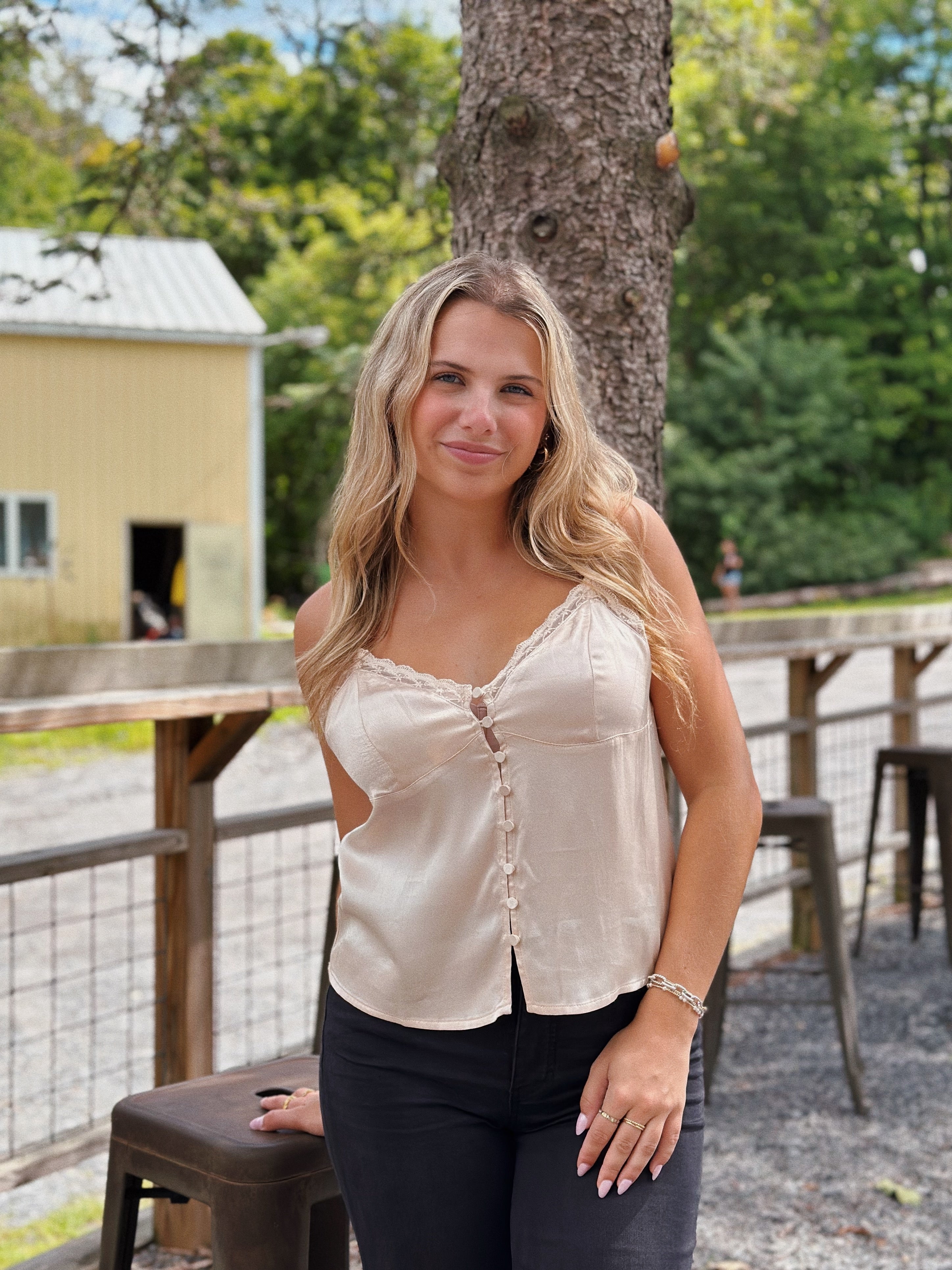 Lace V Neck Tank – Emma + James