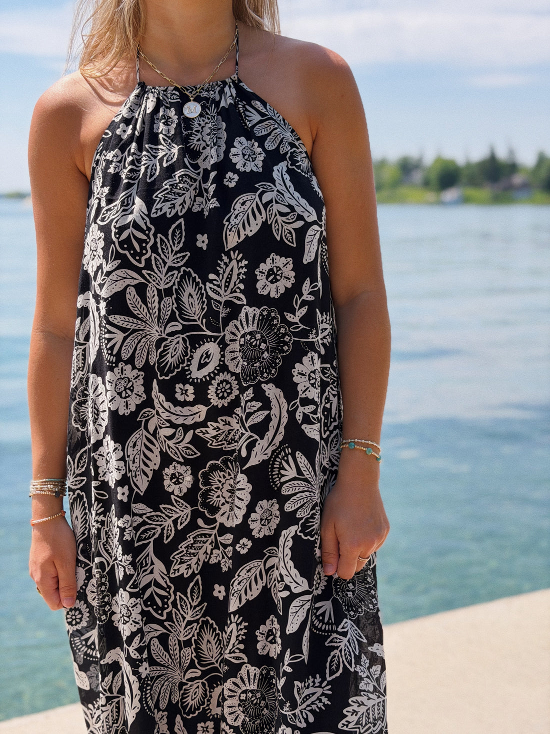 Viento Luz Floral Midi Dress