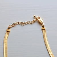 Herringbone Chain Necklace: Gold