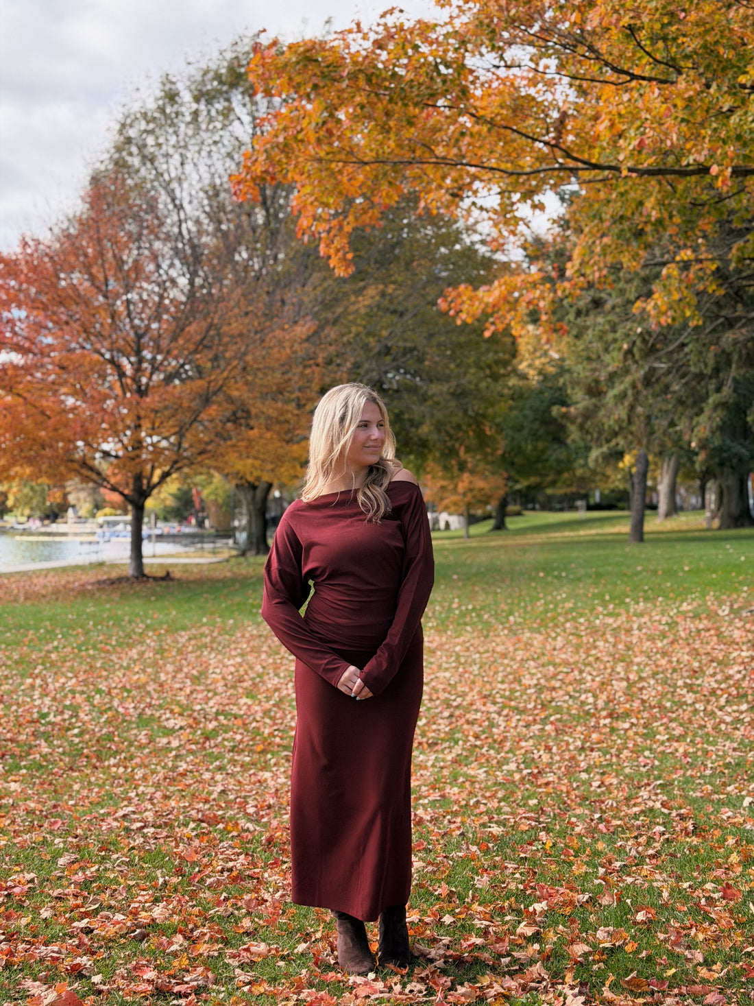 Loie Midi Skirt