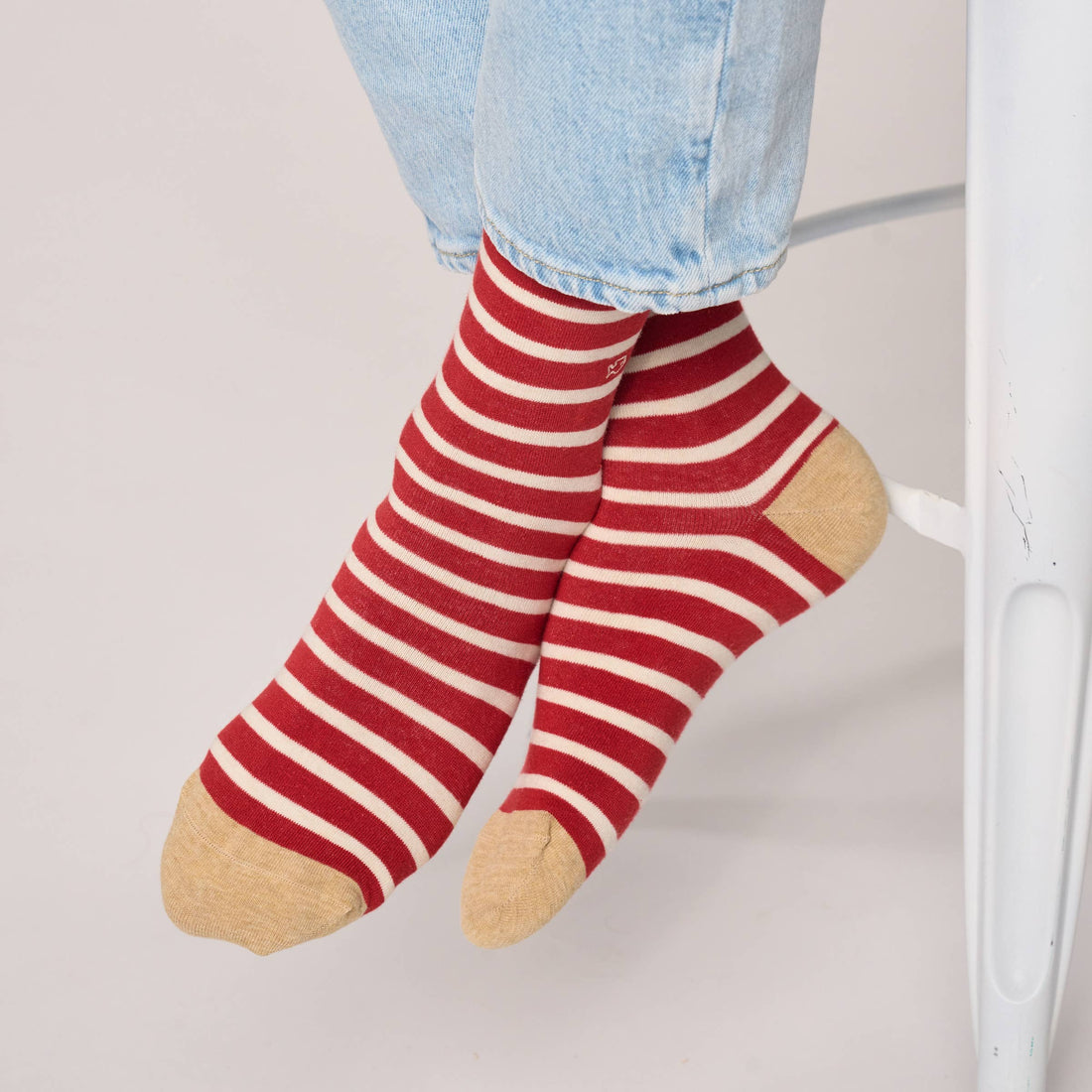 Combed cotton socks with wide stripes - Striped red