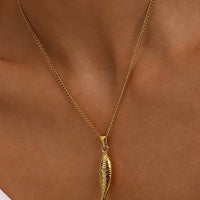 FISH NECKLACE