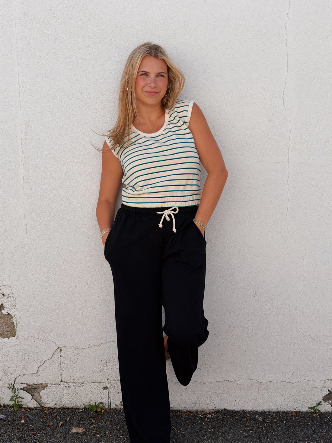 Shakira Pant