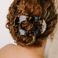Round Flat Hair Clip | Large | Tortoise