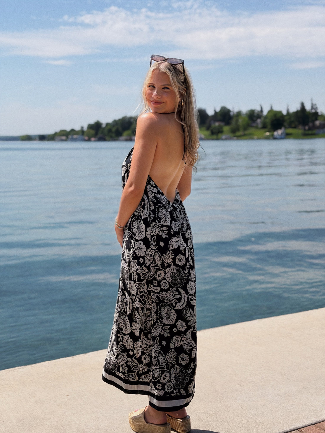 Viento Luz Floral Midi Dress