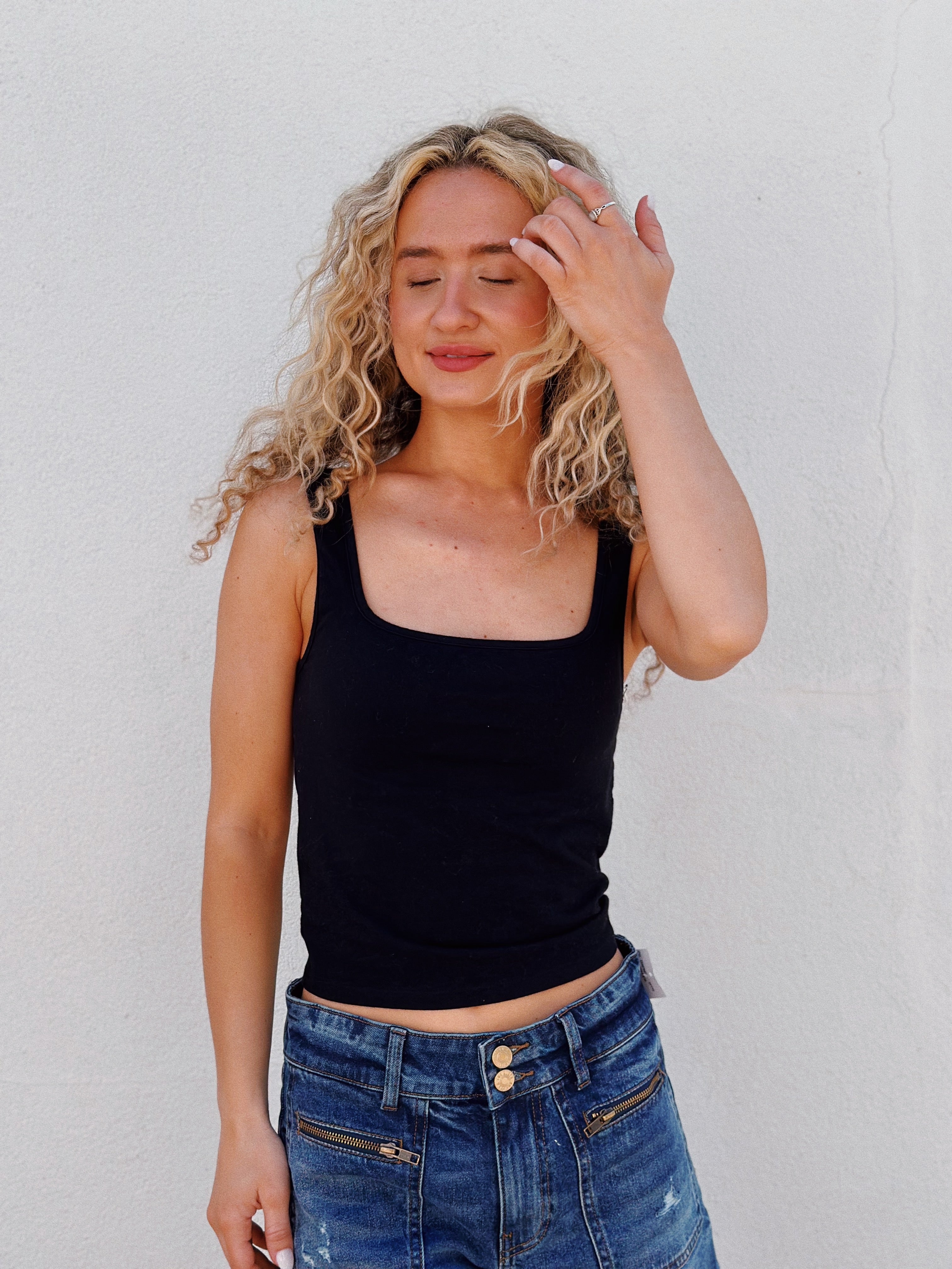 Riri Tank – Emma + James