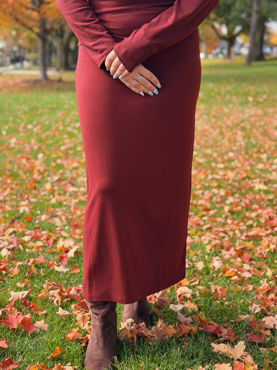 Loie Midi Skirt