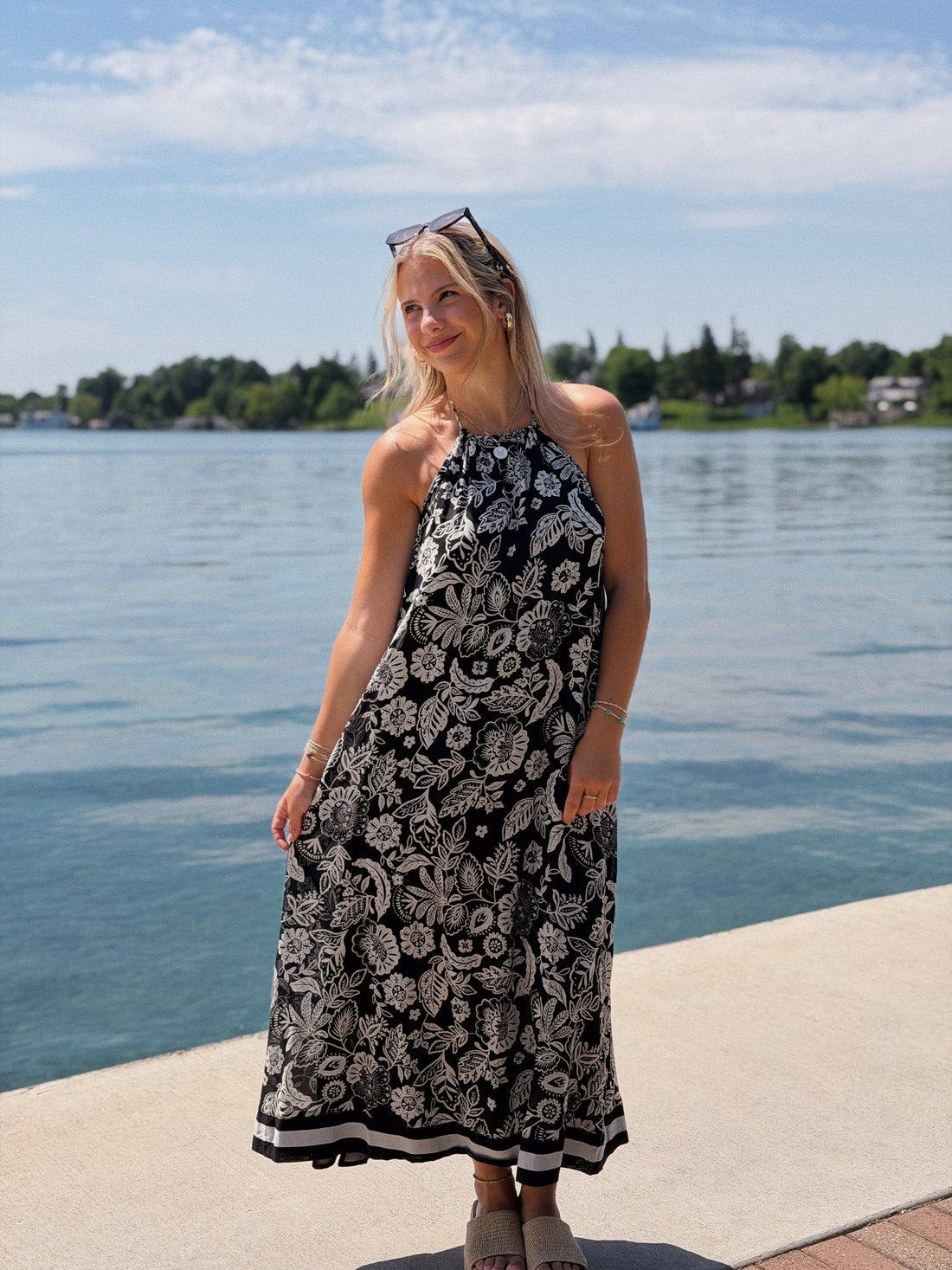 Viento Luz Floral Midi Dress