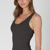 Reversible Scalloped Edge Tank